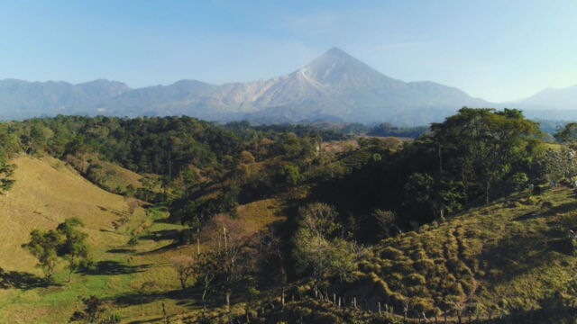 Vignette du programme télé Des volcans et des hommes