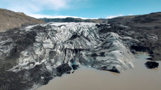 Vignette du programme télé Des volcans et des hommes