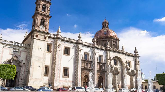 Vignette du programme télé Italie : la force des porteuses de Santa Rosa