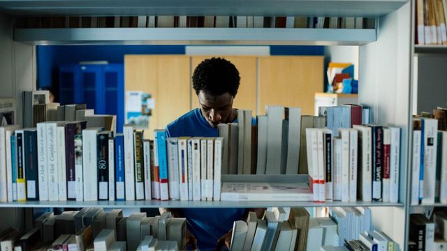 Vignette du programme télé Un prophète - Saison 1