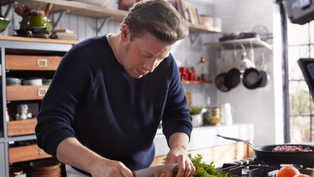 Vignette du programme télé Cuisinez en 5 ingrédients avec Jamie Oliver