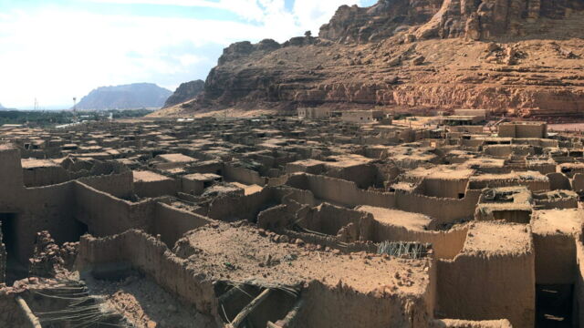 Vignette du programme télé Désert d'Arabie : dans les pas des caravaniers d'autrefois