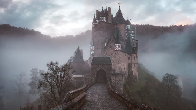 Vignette du programme télé Châteaux forts