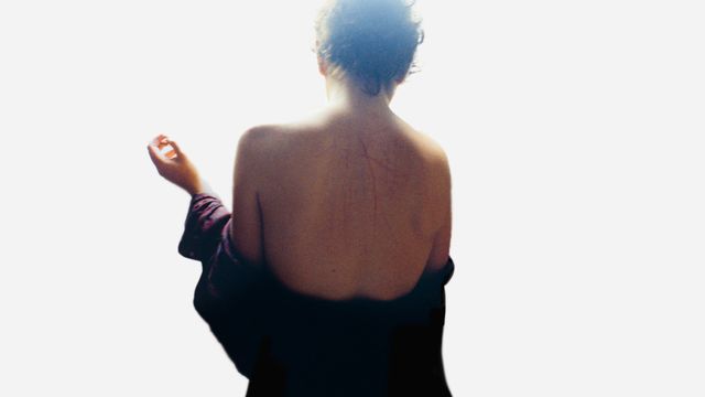 Vignette du programme télé Toute la beauté et le sang versé