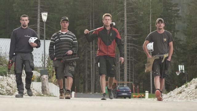 Vignette du programme télé Chalets sur mesure - Saison 3