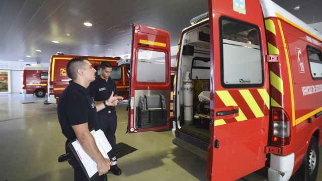 Vignette du programme télé Pompiers : leur vie en direct - Saison 2