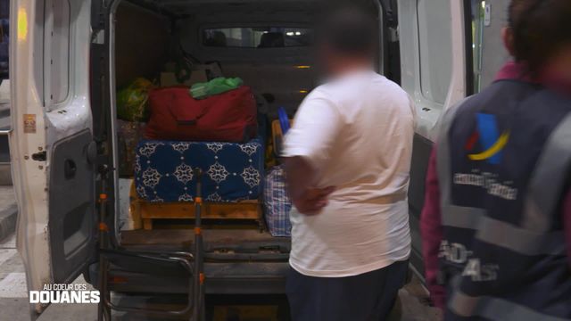 Vignette du programme télé Au coeur des douanes : Espagne - Saison 6