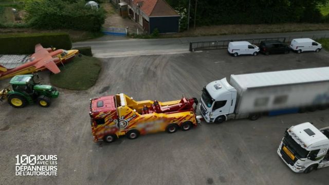 Vignette du programme télé 100 jours avec les dépanneurs de l'autoroute