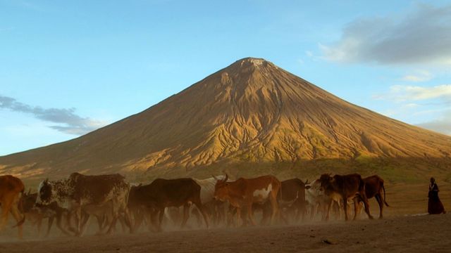 Vignette du programme télé Des volcans et des hommes - Saison 1