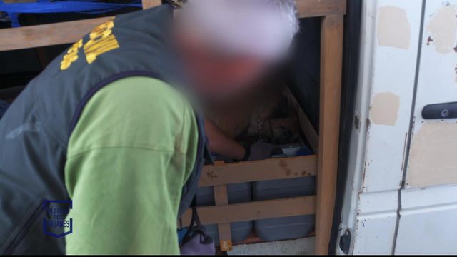 Vignette du programme télé Au coeur des douanes : Espagne - Saison 3