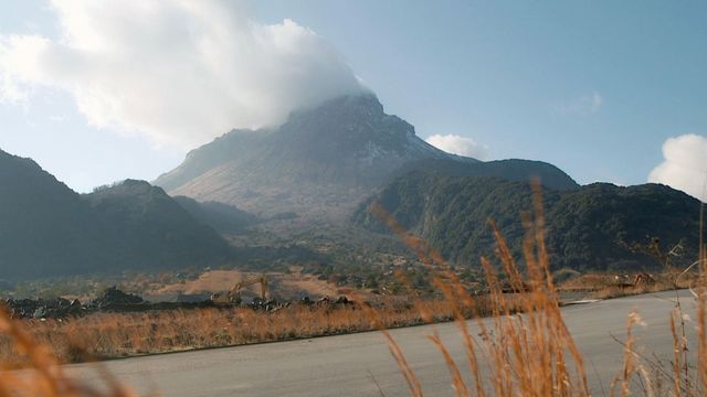 Vignette du programme télé Des volcans et des hommes - Saison 1