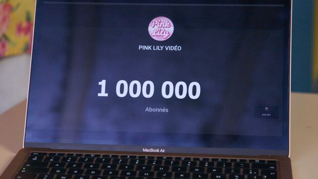 Vignette du programme télé Enfants influenceurs : une vie sur les réseaux