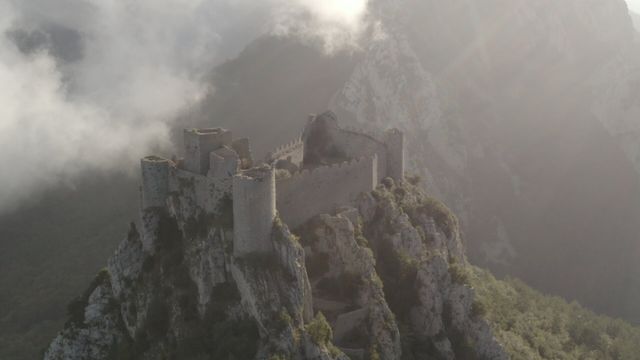 Vignette du programme télé Châteaux forts - Saison 1