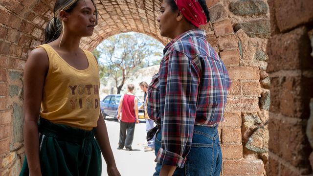 Vignette du programme télé Mystery Road : les origines - Saison 1