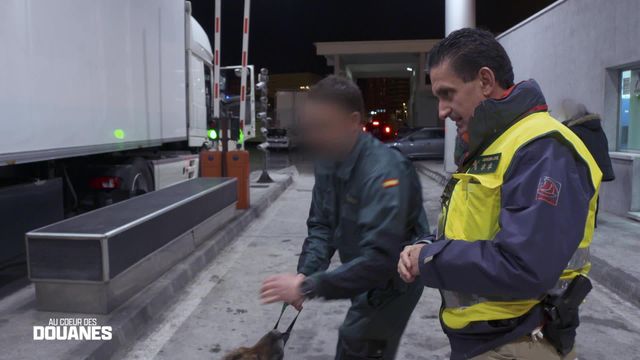 Vignette du programme télé Au coeur des douanes : Espagne - Saison 4