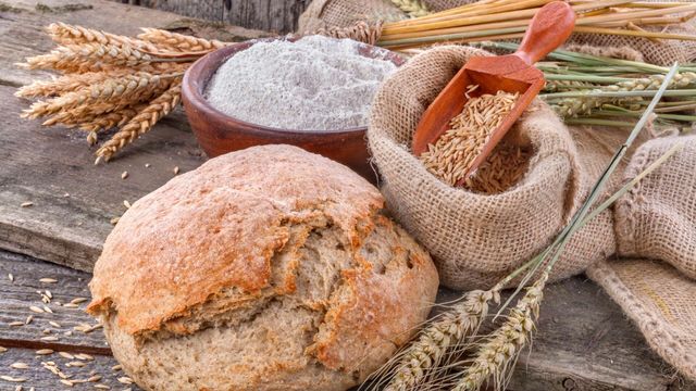 Vignette du programme télé A chaque pays sa recette ! - Saison 1