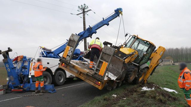 Vignette du programme télé 100 jours avec les dépanneurs de l'autoroute - Saison 3