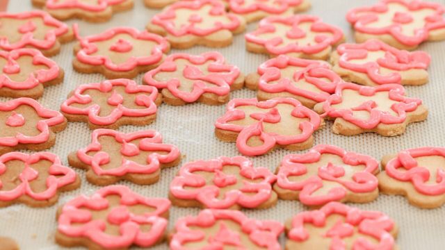 Vignette du programme télé Le meilleur pâtissier : qui sera plus fort que le grimoire de Mercotte ?