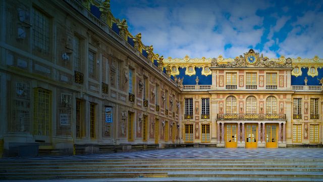 Vignette du programme télé Versailles : les 10 secrets du château des rois
