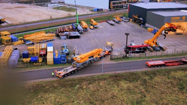 Vignette du programme télé Camions XXL : les rois du convoi exceptionnel - Saison 2