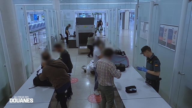Vignette du programme télé Au coeur des douanes : Espagne - Saison 7