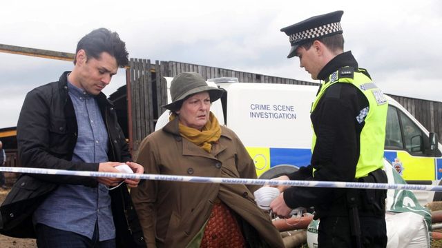 Vignette du programme télé Les enquêtes de Vera - Saison 5