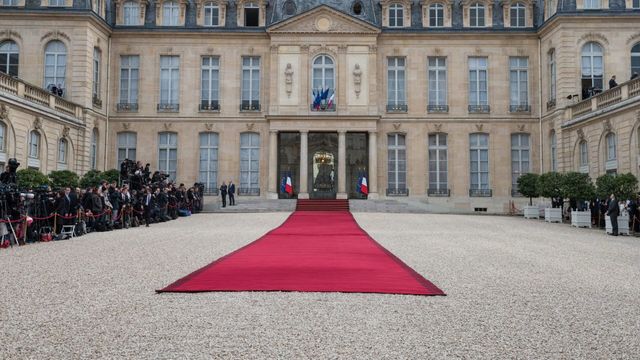 Vignette du programme télé L'Elysée : les secrets d'un palais