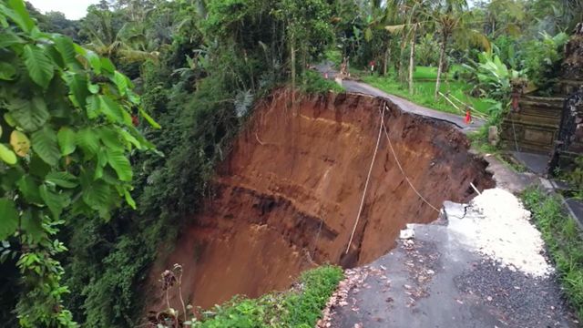Vignette du programme télé Les 10 catastrophes qui ont marqué la planète - Saison 3