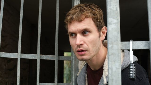 Vignette du programme télé Mystères au paradis - Saison 3