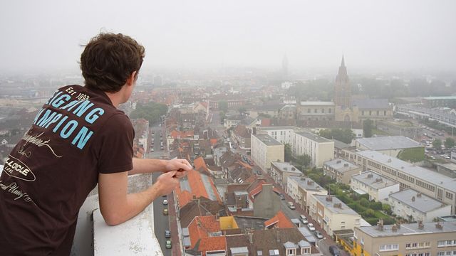 Vignette du programme télé Entre deux âges, portraits d'une jeunesse