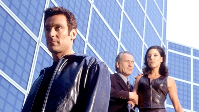 Vignette du programme télé Le Caméléon - Saison 3