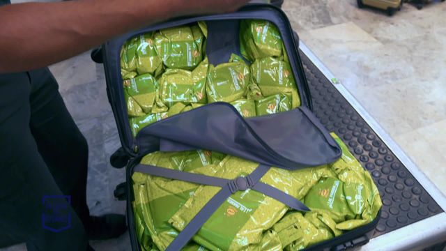 Vignette du programme télé Au coeur des douanes : Espagne - Saison 3