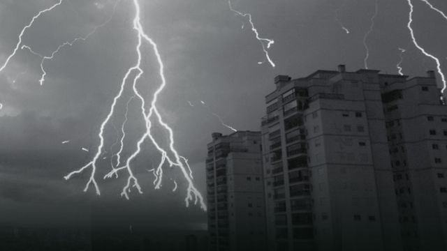 Vignette du programme télé La foudre, un éclair de génie