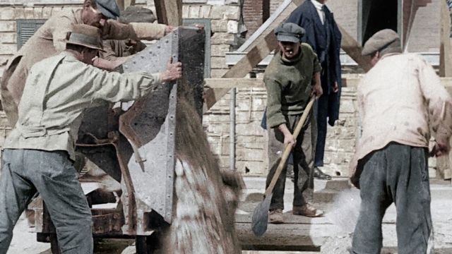 Vignette du programme télé La France de l'entre-deux-guerres - Saison 1