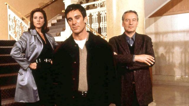 Vignette du programme télé Le Caméléon - Saison 3