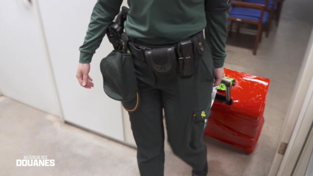 Vignette du programme télé Au coeur des douanes : Espagne - Saison 4