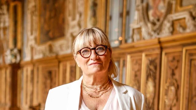 Vignette du programme télé Sous les jupons de l'histoire