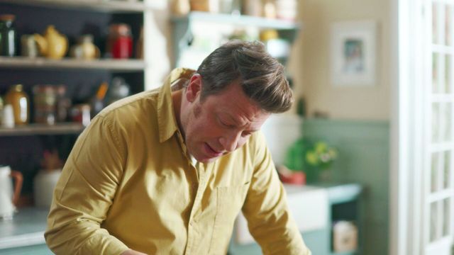 Vignette du programme télé Les recettes tout en un de jamie - Saison 1