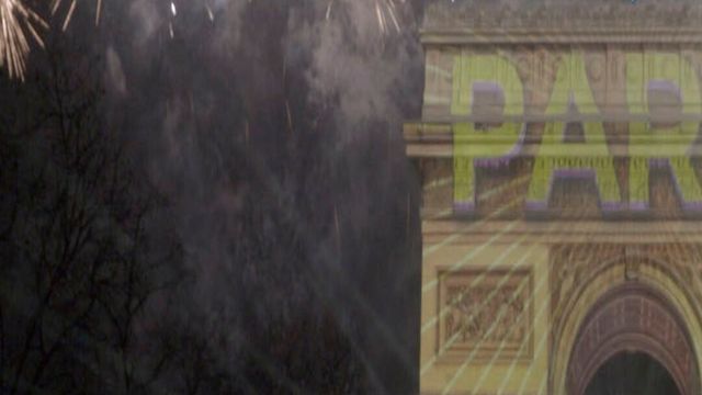 Vignette du programme télé Champs-elysées - Saison 1