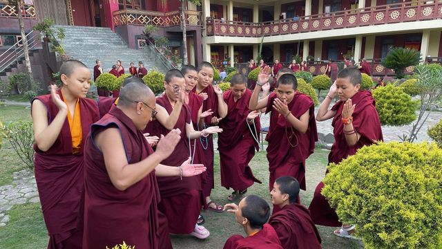 Vignette du programme télé Népal, les mandalas de sable