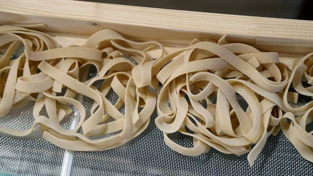 Vignette du programme télé A chaque pays sa recette ! - Saison 1