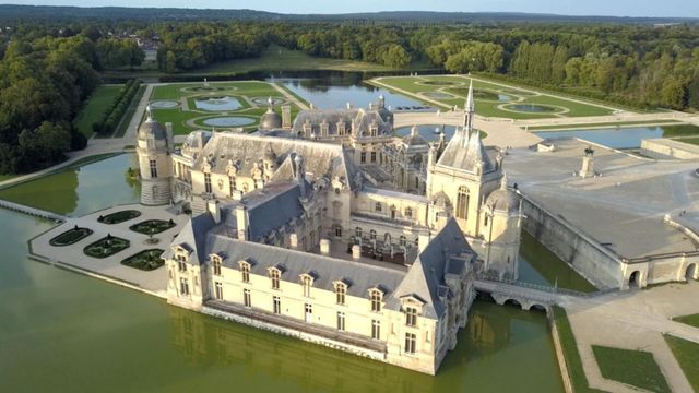 Vignette du programme télé Les secrets du château de Chantilly