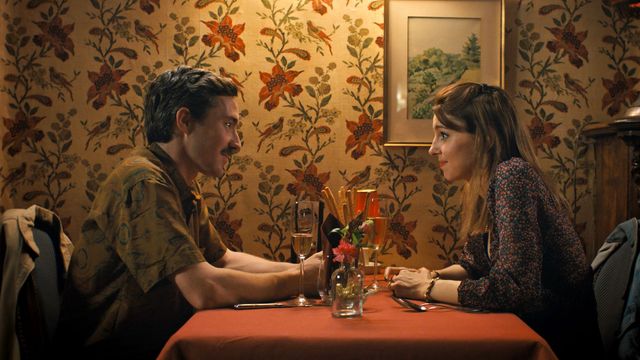 Vignette du programme télé Des gens bien - Saison 1