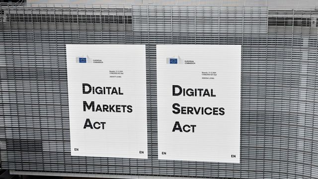 Vignette du programme télé Les maîtres du monde, l'Europe face aux géants du numérique