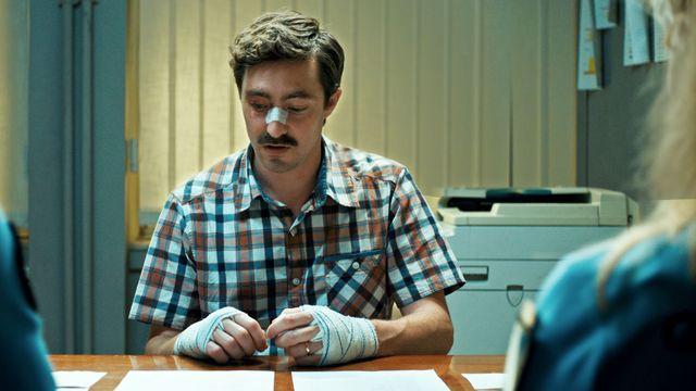 Vignette du programme télé Des gens bien - Saison 1