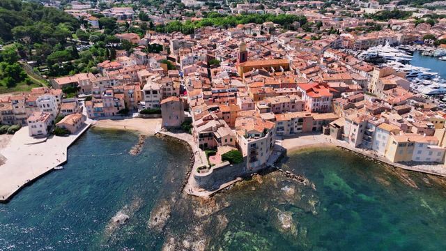 Vignette du programme télé Et Dieu créa Saint-Tropez