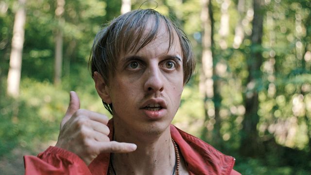 Vignette du programme télé Des gens bien - Saison 1