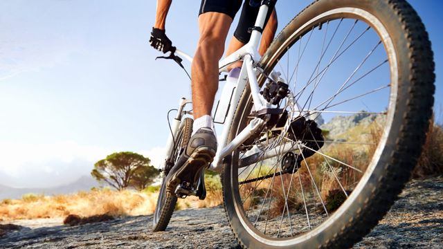 Vignette du programme télé 1re manche. Cross-country - course dames et Descente