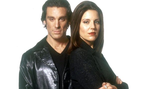 Vignette du programme télé Le Caméléon - Saison 4