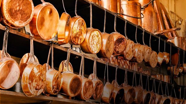 Vignette du programme télé Ustensiles de cuisine : un business louche ?